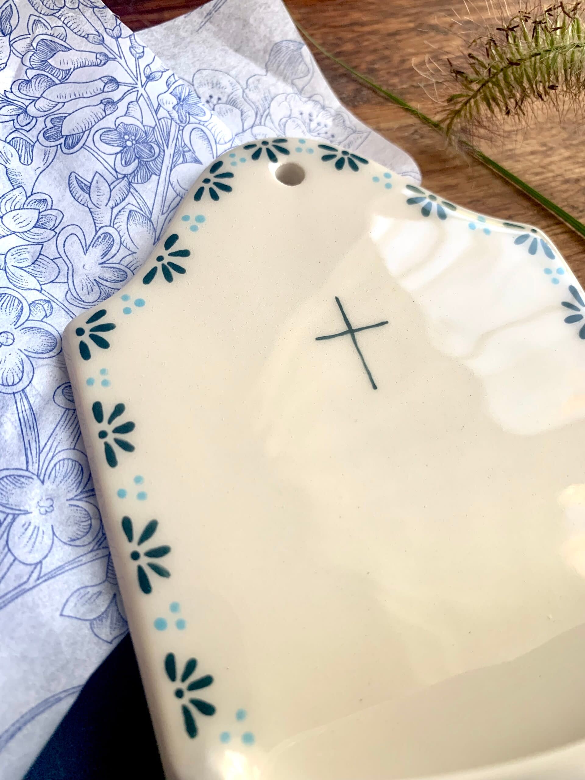 Kropielnica Flora – Granatowy Ornament — ceramika szkliwiona na biało